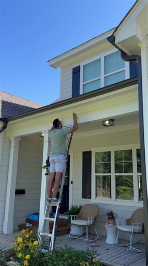 Affordable accent lighting that changes your home exterior