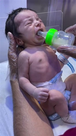 Hungry Baby's Reaction to milk 🍼🤩#newborn #shortvideo #nicu #cutebaby #cute #viralvideo #viralvideo