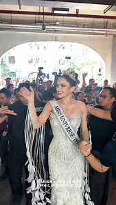 The warmth, the cheers, the crowd — overwhelming. Ahtisa Manalo’s homecoming parade was filled with so much love, she was left without words. Pilipinas, you made this moment unforgettable for our Miss Universe 2025 3rd Runner-Up. Makeup: @saytitsai Hair: @valenzuelajericho Designer: @maktumang Stylist: @pattyyap #MissUniverse #MissUniversePhilippines2025 #AhtisaManalo #AHTI5A #EmpirePh | Miss Universe Philippines