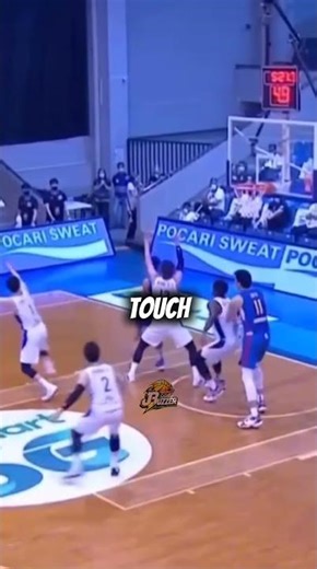 This Is Why Carl Tamayo Is Different🤯😱 #basketballhighlights #carltamayo #fyp #youtubeshorts