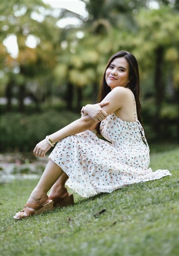 Essential Posing Tips for Women in Photography