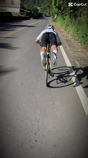 被一群大哥帶飛#GIANT #SCR2 #熊空茶園 #推薦 @小菜腿😬🚴🏼‍♂️@騰 #fyp