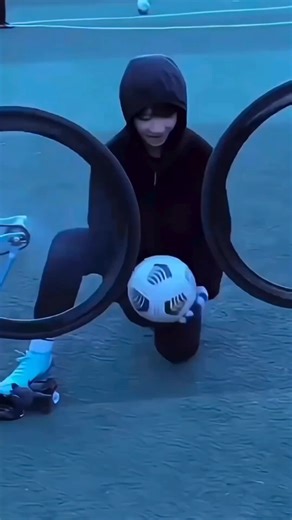 Hubolo trending dail watch just like chrono working Buy this Luxury Watch and change your time with this presious watch For visit our website www.smartishhub.com Or D.m on whtsapp 0312-47-294-81 #watch #watches #wristwatch #growmyaccount #unfrezzmyaccount #foryou #foryoupage #fyp