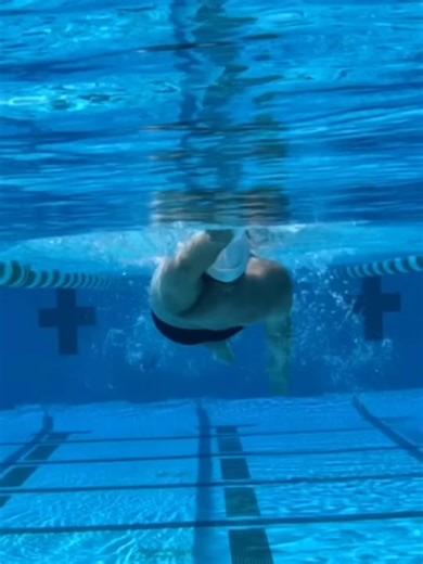 Backstroke Arm Techniques: Right vs. Wrong Moves