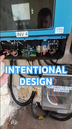 How Inverters and Combiner Boxes Improve Solar Reliability #offgridinverter #solarsetup #diysolar