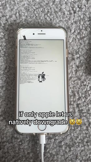 everyone needs to experience old ios, it’s just so much better and smoother on these legacy devices #fypシ #techtok #foryou #newphonecheck #iphone6s #rosegold #ios10 #apple #iphone #2016 #viral #viralvideo @apple