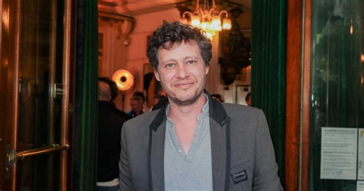 "Ma fille a fait plus de concerts que moi" : Jonathan Dassin se confie sur ses enfants qui ont tous deux hérité de la fibre artistique