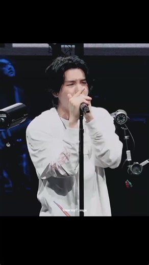 "마지막 (THE LAST)" Agust D | D-DAY tour New York #suga #슈가 #yoongi #마지막 ...