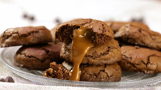 Cookies Filled With Dulce De Leche