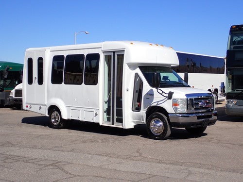 2014 Elkhart Lift Equipped Shuttle Bus S97452 14 Passenger | eBay