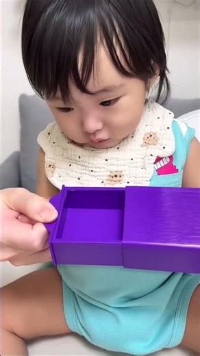 Cookie from the Squid Game. AI video.