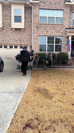 Stress-Free Moving: Deep Cleaning Your New Home in Holly Springs