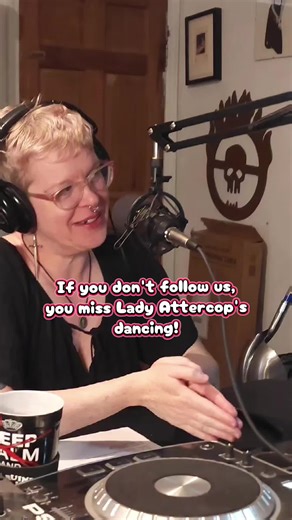 ⚙️ 🌹 The Clockwork Cabaret 🌹 ⚙️ is an online radio show and podcast featuring alternative music and comedy from your queer, neurodivergent aunties: Emmett