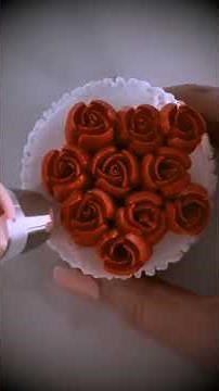 “Which Royal Icing Tip Makes the Prettiest Flowers? 🌸 | Must-Try Piping Nozzles for Beginners!”