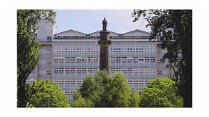 🔊 𝗖𝗮𝗹𝗹𝗶𝗻𝗴 𝗮𝗹𝗹 𝗬𝗲𝗮𝗿 𝟭𝟭𝘀! Thinking of studying at Hull College as you look to take the first steps towards your chosen career? It’s not too late to apply for any of our courses starting this September 👉 https://bit.ly/31P4ujD | Hull College