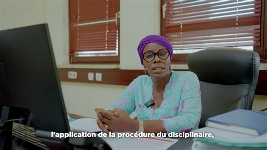 Gérer, accompagner, développer les talents : au cœur du rôle des ressources humaines Camara Houseynatou, Cheffe du Service des Ressources Humaines au Port Autonome de Conakry, revient sur les missions clés de son service : gestion administrative du personnel, recrutement, paie, santé et sécurité au travail, ainsi que le suivi des actions sociales. Pilier du développement des compétences, le service des Ressources Humaines œuvre également à la mise en place de politiques de formation stratégiques
