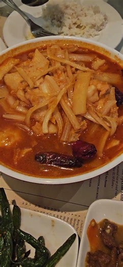 Dinner at Mandarin Palace Chinese Restaurant in Santa Barbara, California | Food Trips |Sisters Bond