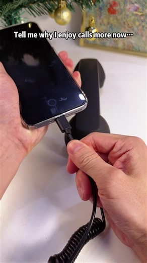 Fun Retro Handset for Easy Calls