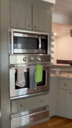 Painting an all wood kitchen & breakfast room with nothing but high-end, oil-based paint.