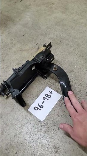 Manual swapping OBS GMT400? Get the correct clutch pedal assembly! #automobile #diy #clutch #pedal