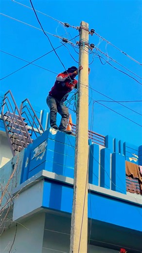 Udja Kale Kawa 😱#familyshorts #song #funny #trending #yshorts