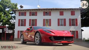 Ferrari 812 Superfast, al volante della rossa più potente della storia - Il Sole 24 ORE