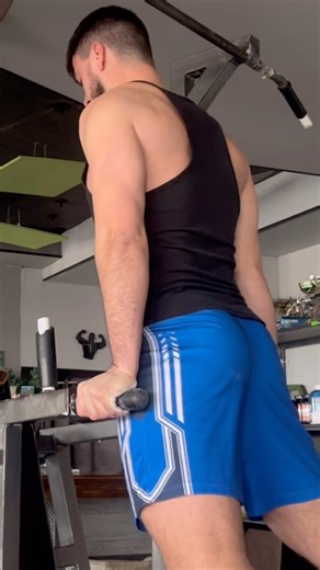 20 Bodyweight Dips | Calisthenics Strength