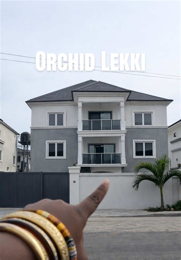 Studio apartment with personal kitchen available in Royal pine estate orchid road *Location Orchid Lekki* Rent 4m Legal 400 Caution 400 Agency 400 Sc 500 Total 5.3m Paying 5k water monthly If you are interested in this SCREENSHOT & send a WHATSAPP MESSAGE to the number in the bio . . . . . ... . #jesutoyosi #CribHQ #rental #lagosliving Pay and pack in . . . . . . . ... . Tags 🏷️ House for rent in orchid oral estate Ilaje lekki Ajah osapa London lekki orchid chevron new road agungi roomate lekki