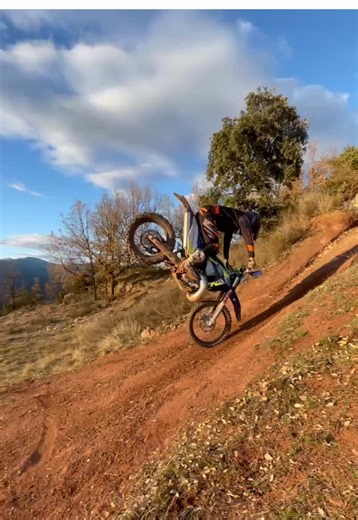 Master Reverse Enduro Tricks with Jordi Pascuet