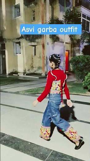 The Ultimate Guide to Garba Outfits (and Night Looks)!