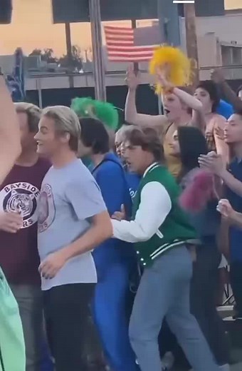 Green Jacket Guy’s 37th Day Adventure