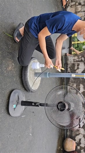 DIY Wind Turbine from Old Ceiling Fan & PVC Pipe #vangha #diy #windturbine #windmill #pvc | HaVang97