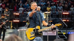 Bruce Springsteen Opens Halloween Concert With ‘Ghostbusters Theme’