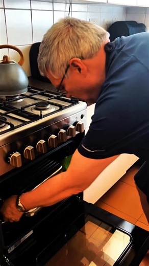 Pastor Gary says he’s serving up a good Word tomorrow No cutlery needed, just come ready. Join us at NewLife Boksburg tomorrow at 09:00. ⚠️Warning: this Word changes lives! ⚠️ | Newlife - UAFC Boksburg