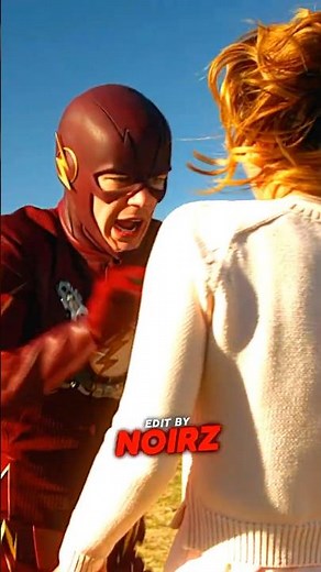 Flash salva Supergirl😂💀 #edit #series #flash #arrow #supergirl