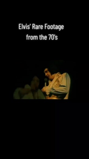 Sorry for the bad Quality but this Footage is very old!🎙🌺🎶 #elvispresley #thekingelvispresleyinconcert #theking #tcb #rare #rarefootage #foryou #fypシ #foryoupage #rareelvisfootage #elvispresleymusic #the70s #elvispresley1974 #thelegendarykingofrocknroll #elvisaaronpresley #elvisthekingofrocknroll