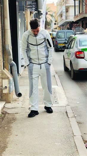 Vidéos de Chic store 🔱chez hemri 🔱 (@chezhemriii) avec son original - KÀRĪM H&M