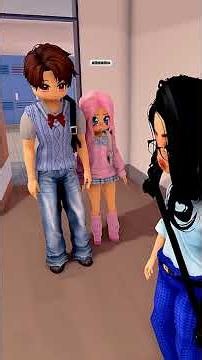 ¡El CHICO NUEVO de la CLASE me ELIGIÓ! 🌺 #roblox #berryavenue #brookhaven