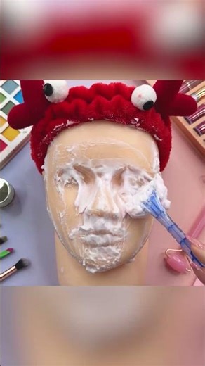 ASMR Makeup on Mannequin🎭 (No Talking) #shorts