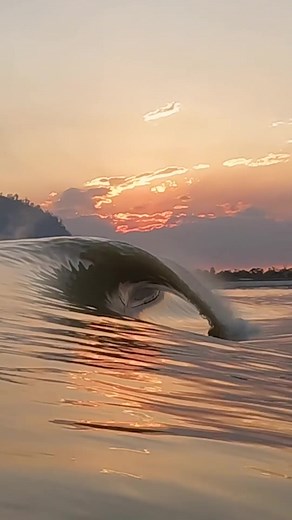 Yeppoon sunsets hit different @surflakes #slab #surfing #wavepool #barrels #drone #viral #sunset #foryourpage