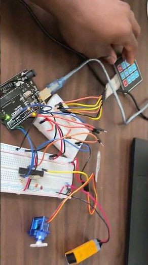 ATmega328p servo/keypad system