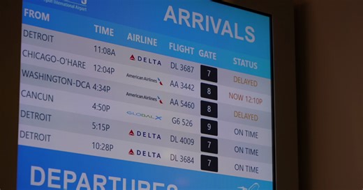 Lansing airport receives $7.8 million in federal funding for passenger boarding bridges