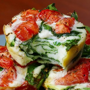 8.2M views · 5.2K reactions | Make these meal-prep egg cups ahead of time for some easy grab-n-go! 讀 | Goodful | Facebook