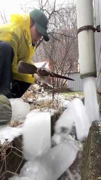 Cleaning pipes with different tips