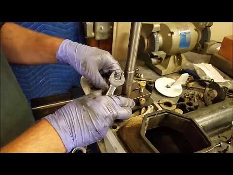 Inspecting a Leaking Johnson / Evinrude V4 Lower Unit