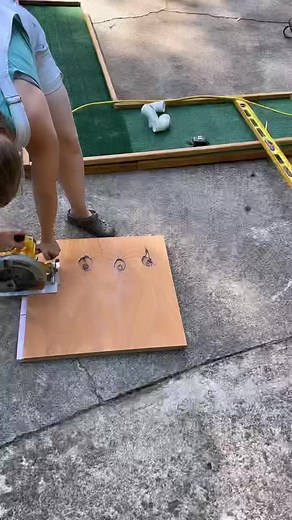 What’s a mini golf yard game without a ramp obstacle?! 👀#rzoutdoorprogress #rzoutdoorchallenge #yardgames #backyarddesign #backyardgoals #backyardoasis #minigolf | Gray Cedar Home