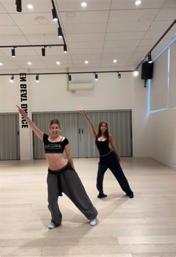 boogie buddy 😛😛😛 @Gina 💛