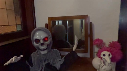 Victoria Hotel at Ouyen (Vic) has gone to a lot of trouble for Halloween. | Makin Media