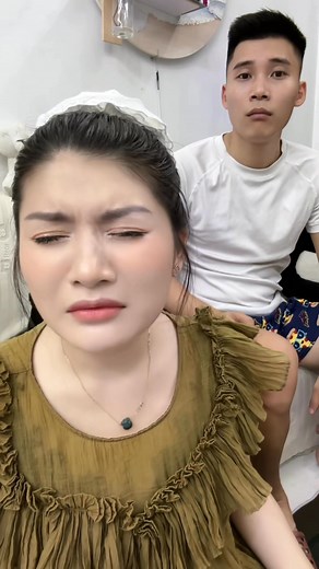 15K views · 318 reactions | Ko mở nổi mắt lun á.. cần pass ck | Gia đình Ngô Xuyến | Facebook