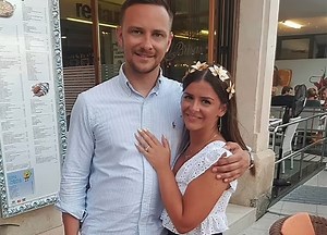 Corrie Actress Rebecca Ryan Marries Pilot Fiancé Dan